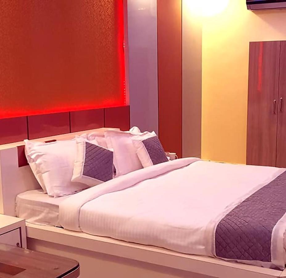 Gokul Raj By Wb Economy , Madhubani Hotel Buitenkant foto