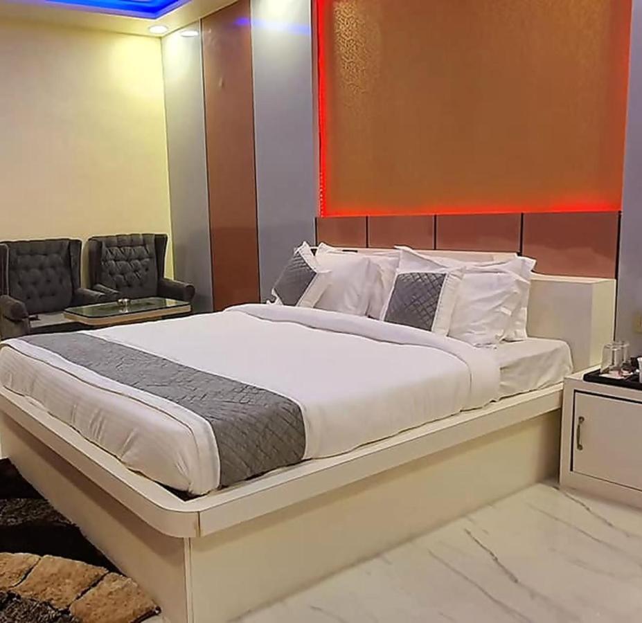 Gokul Raj By Wb Economy , Madhubani Hotel Buitenkant foto