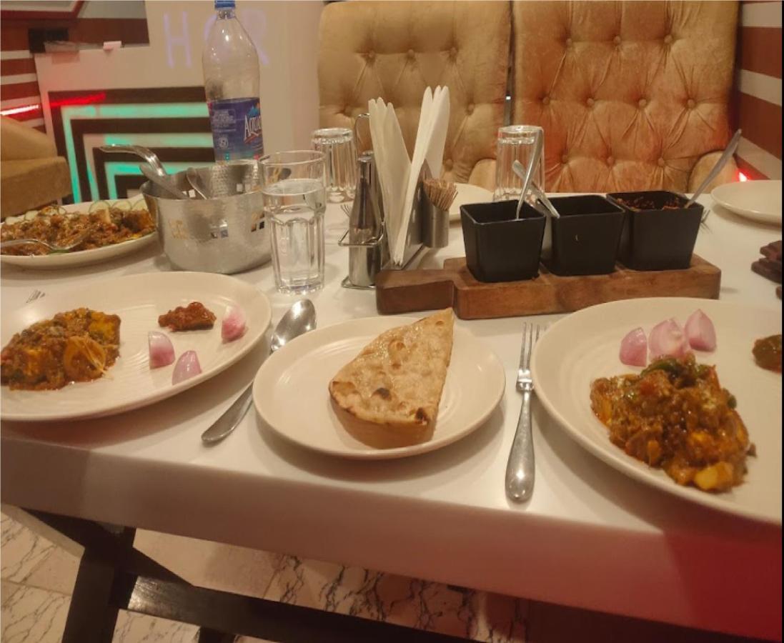 Gokul Raj By Wb Economy , Madhubani Hotel Buitenkant foto