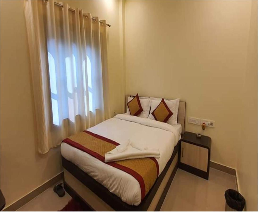 Gokul Raj By Wb Economy , Madhubani Hotel Buitenkant foto